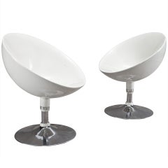 Fiberglass Molded Moderne Swivel Chairs