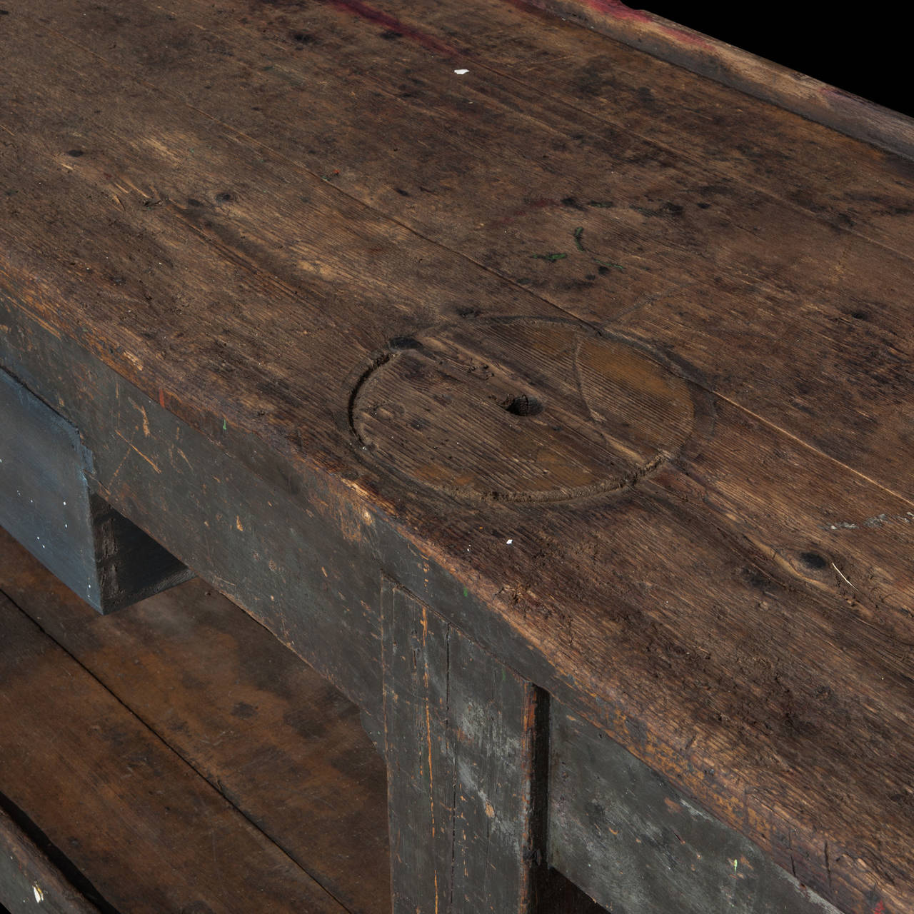 Early factory bench, with original dark green painted base and natural surface.

Made in Italy circa 1870.