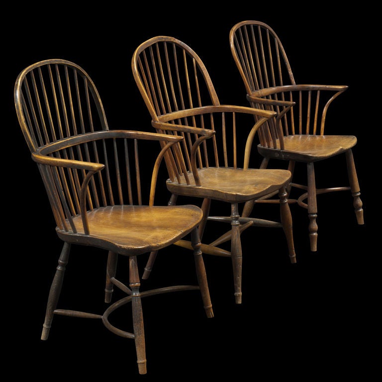 Wood 19th Century Comb Back Windsor Arm Chair
