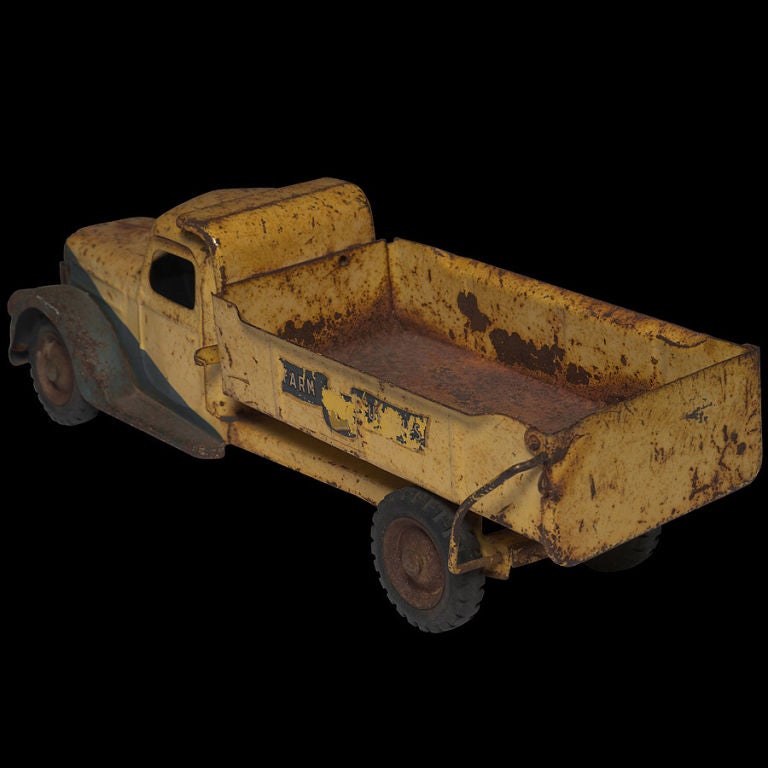 Rubber Buddy L Farm Supply Truck