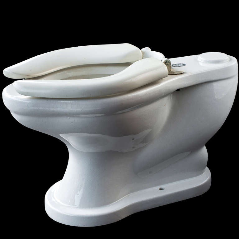 Unusual sample, only 14 inches in length by 9 inches in height, Thomas Maddock and Son's: Ariston Silent Model
Trenton, New Jersey 