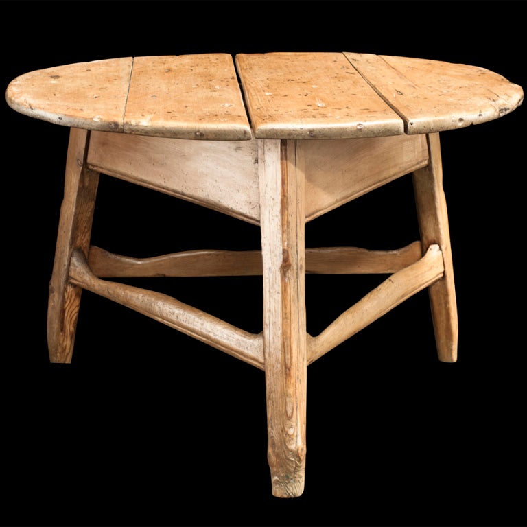 Wonderfully formed large cricket table with natural legs and top