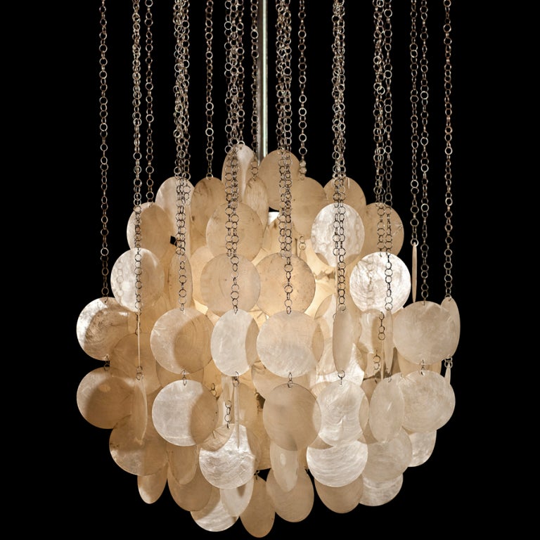 Panton Fun 4DM designed 1964, hanging lamps with cluster of mother-of-pearl discs, attached by chains of small metal rings, mounted to a metal ceiling ring