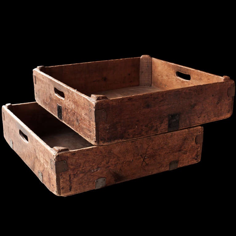 English Wooden Serving / Carrying Box 