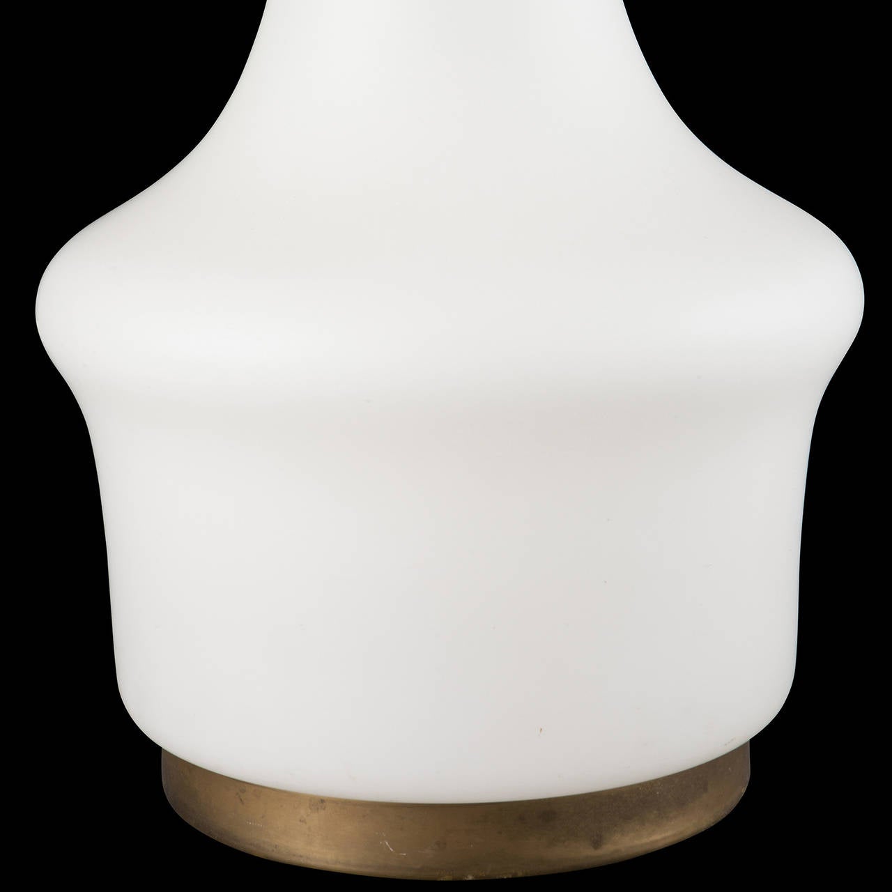 Opaline Glass Table Lamp In Good Condition In Culver City, CA