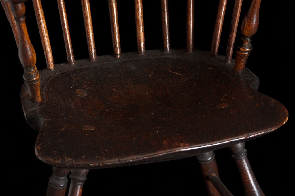 continuous arm windsor chair
