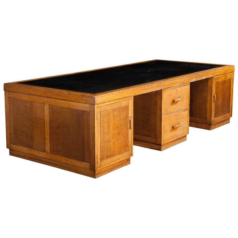 Monumental Oak Partners Desk