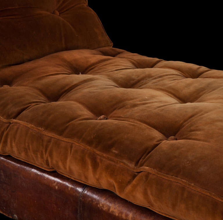 Velvet Leather Day Bed