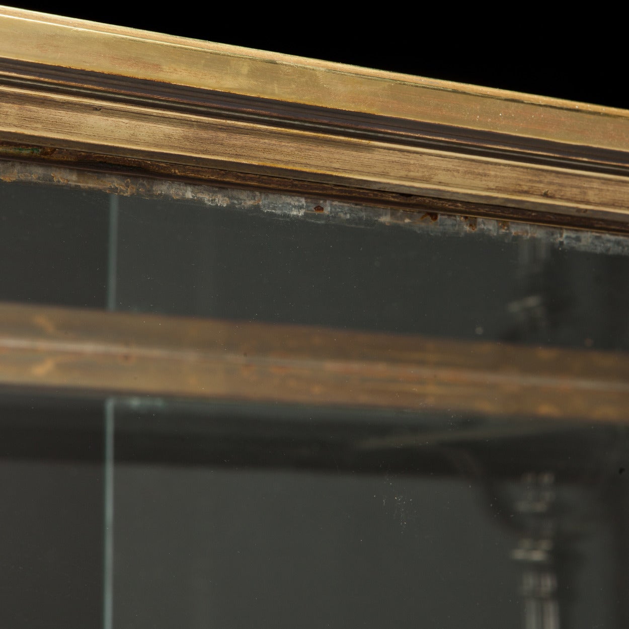 Brass Display Cabinet In Good Condition In Culver City, CA