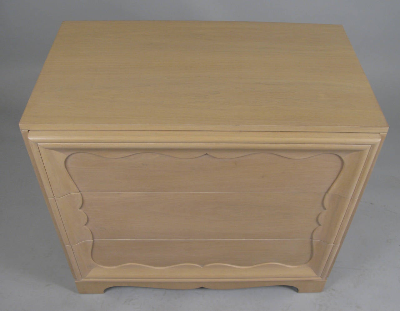 Mid-20th Century Pair of 1940s Three-Drawer Chests by Grosfeld House