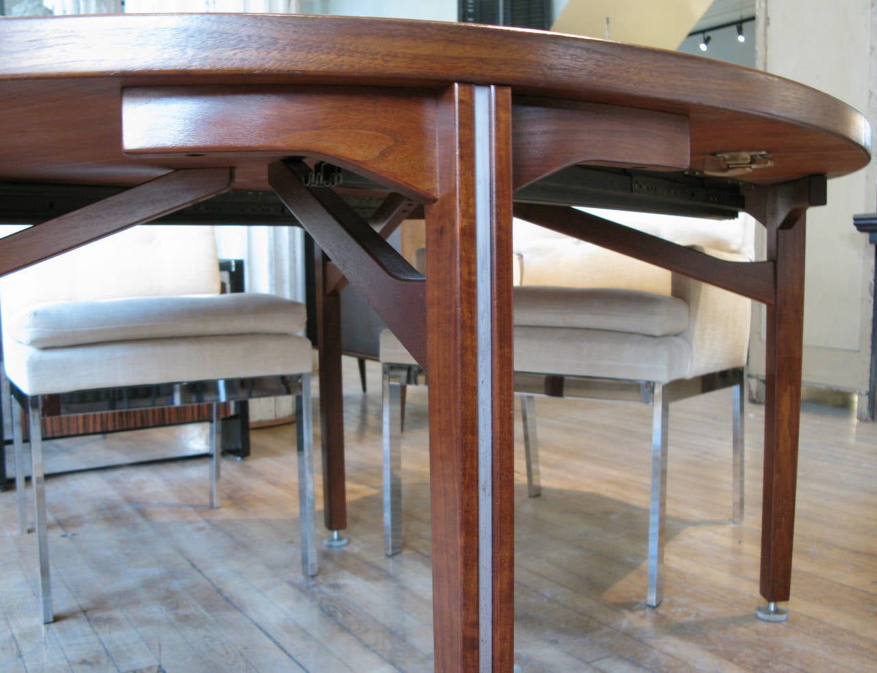Vintage Oval Walnut Extension Dining Table by Jens Risom 1