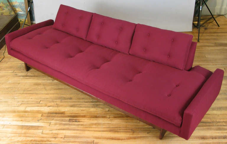 Mid-Century Modern Sofa by Adrian Pearsall In Excellent Condition In Hudson, NY