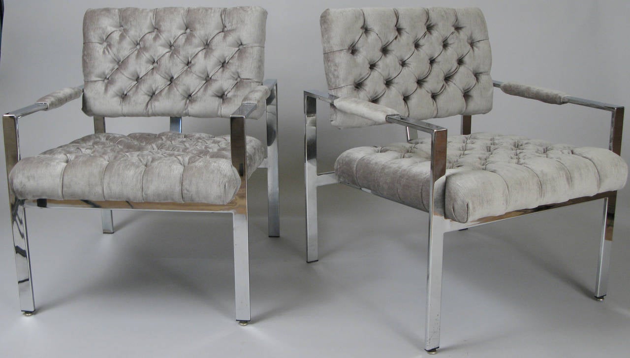 Mid-Century Modern Pair of Vintage Chrome and Tufted Velvet Lounge Chairs by Milo Baughman