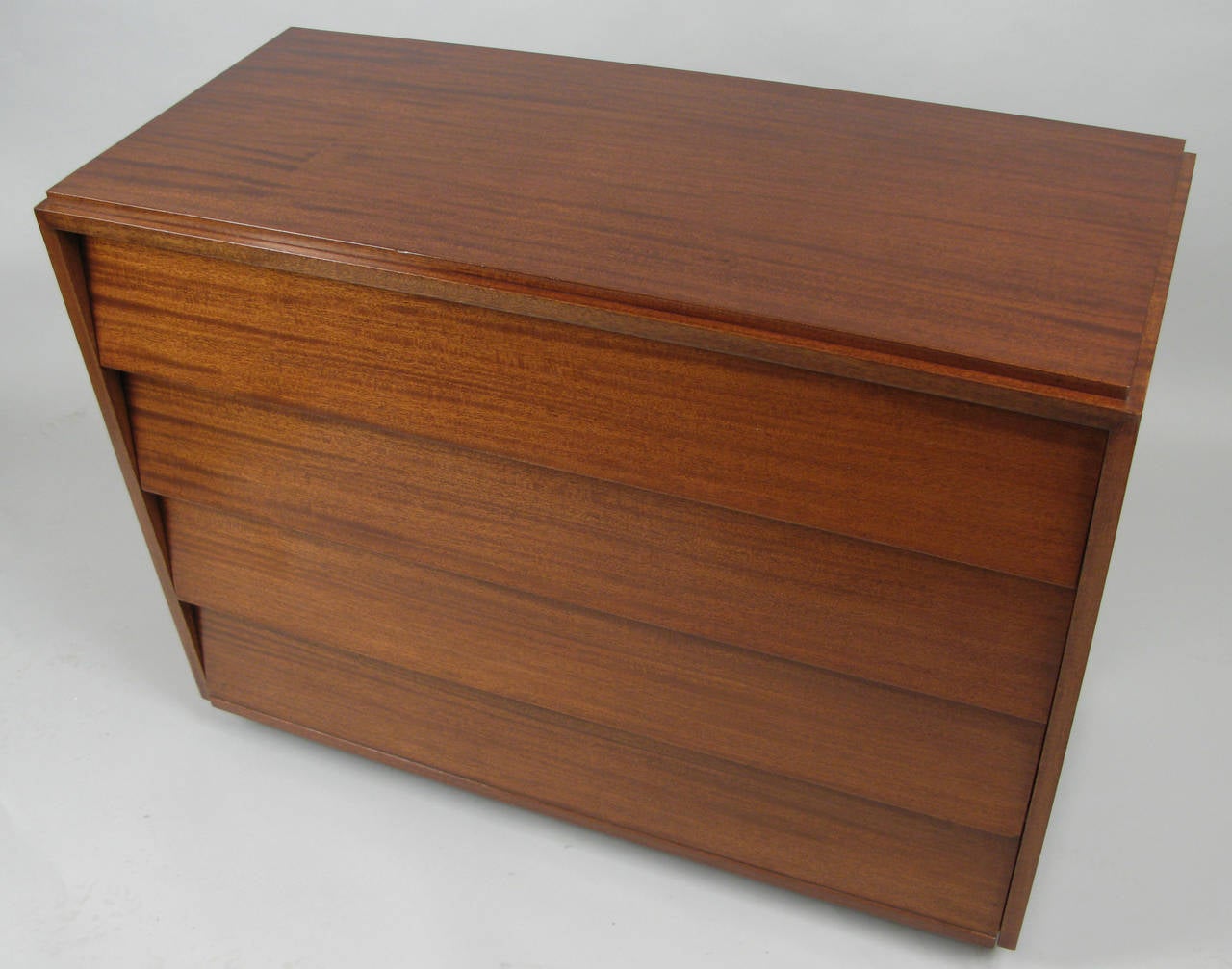 American Pair of 1940s Mahogany Four-Drawer Chests