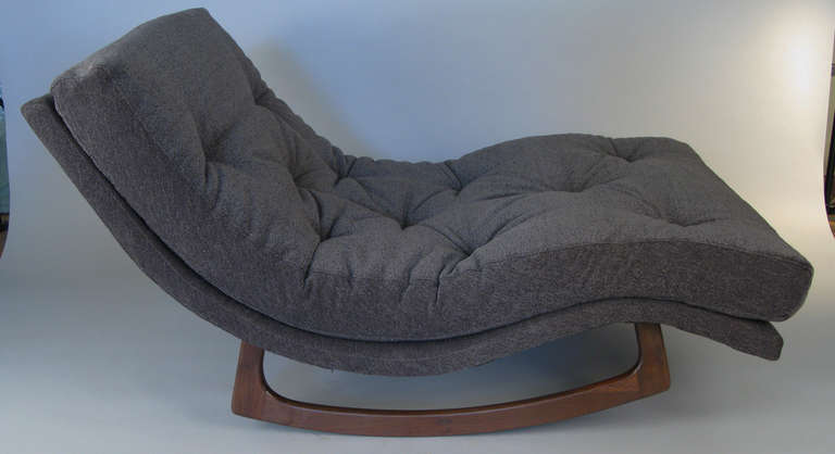 Mid-Century Modern Sculptural Curved Rocking Chaise Lounge by Adrian Pearsall
