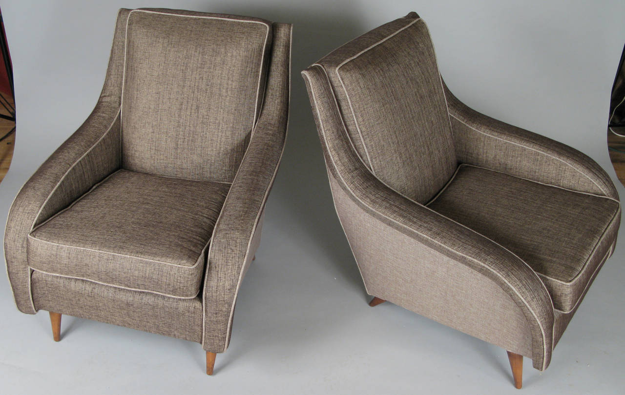 Mid-Century Modern Pair of Stylish 1950s Italian Lounge Chairs