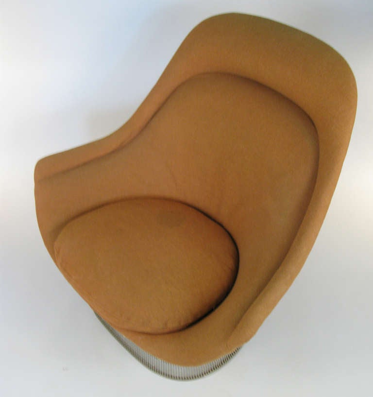 Classic Modern Lounge Chair by Warren Platner for Knoll In Excellent Condition In Hudson, NY