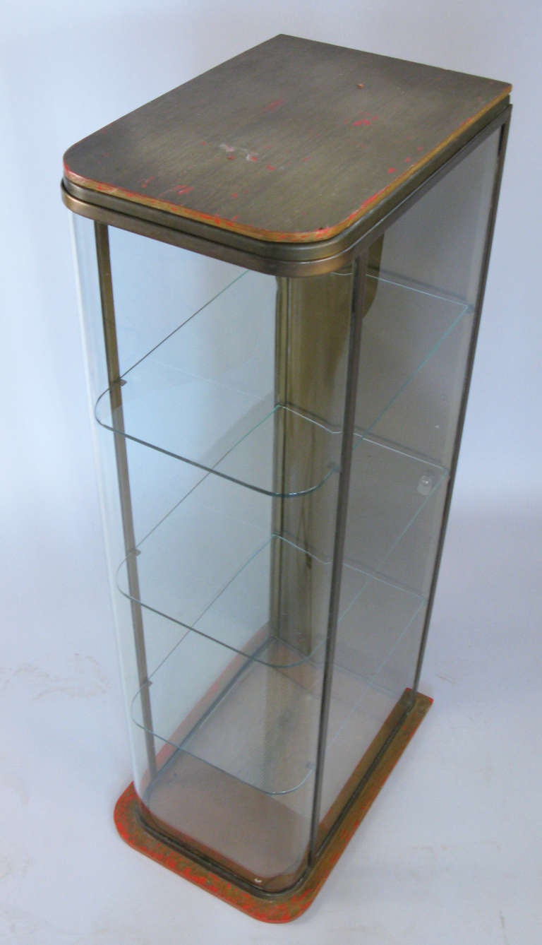 Pair of 1930's Curved Glass & Brass Showcases In Excellent Condition In Hudson, NY
