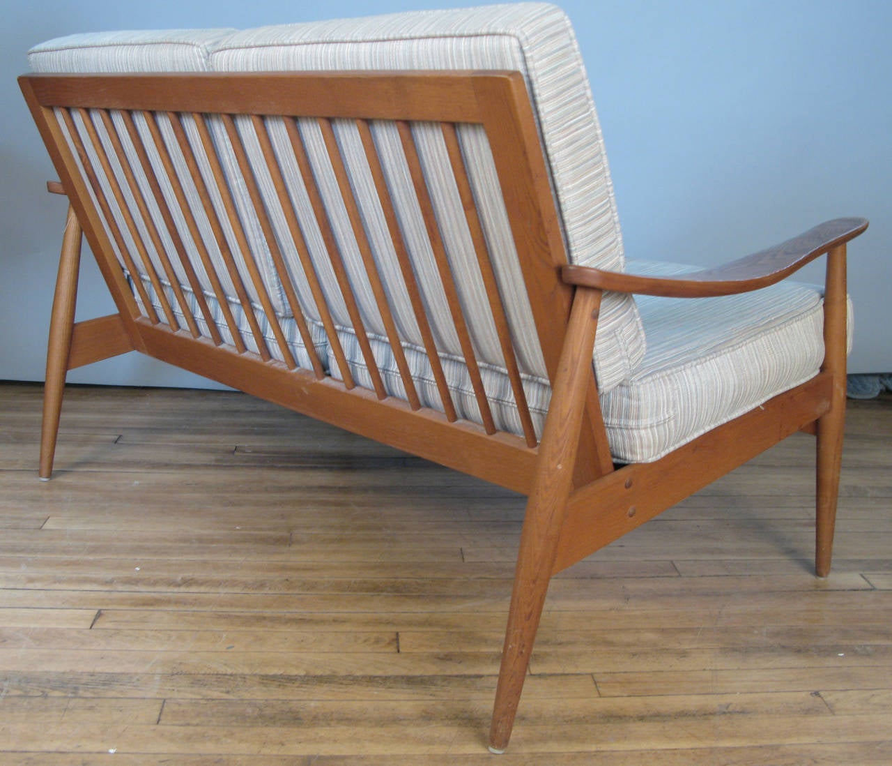 1960s Danish Modern Settee In Good Condition In Hudson, NY