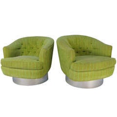 Vintage Pair of Chrome Base Swivel Lounge Chairs by Milo Baughman