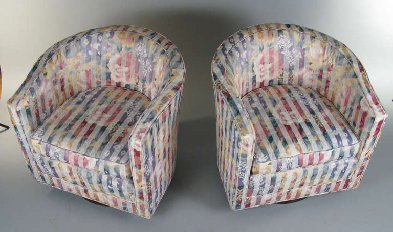 American Pair of Swivel Lounge Chairs by Edward Wormley for Dunbar