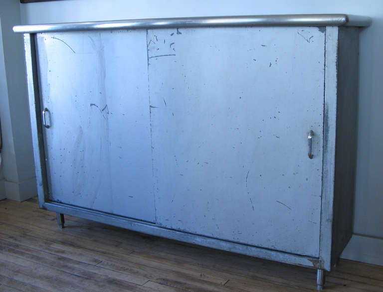 Vintage 1940's Galvanized Steel Cabinet In Good Condition In Hudson, NY
