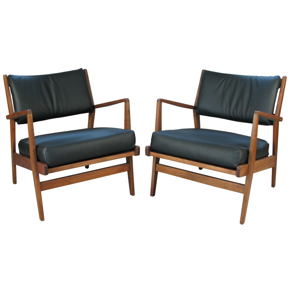 Pair of Walnut & Leather Lounge Chairs by Jens Risom