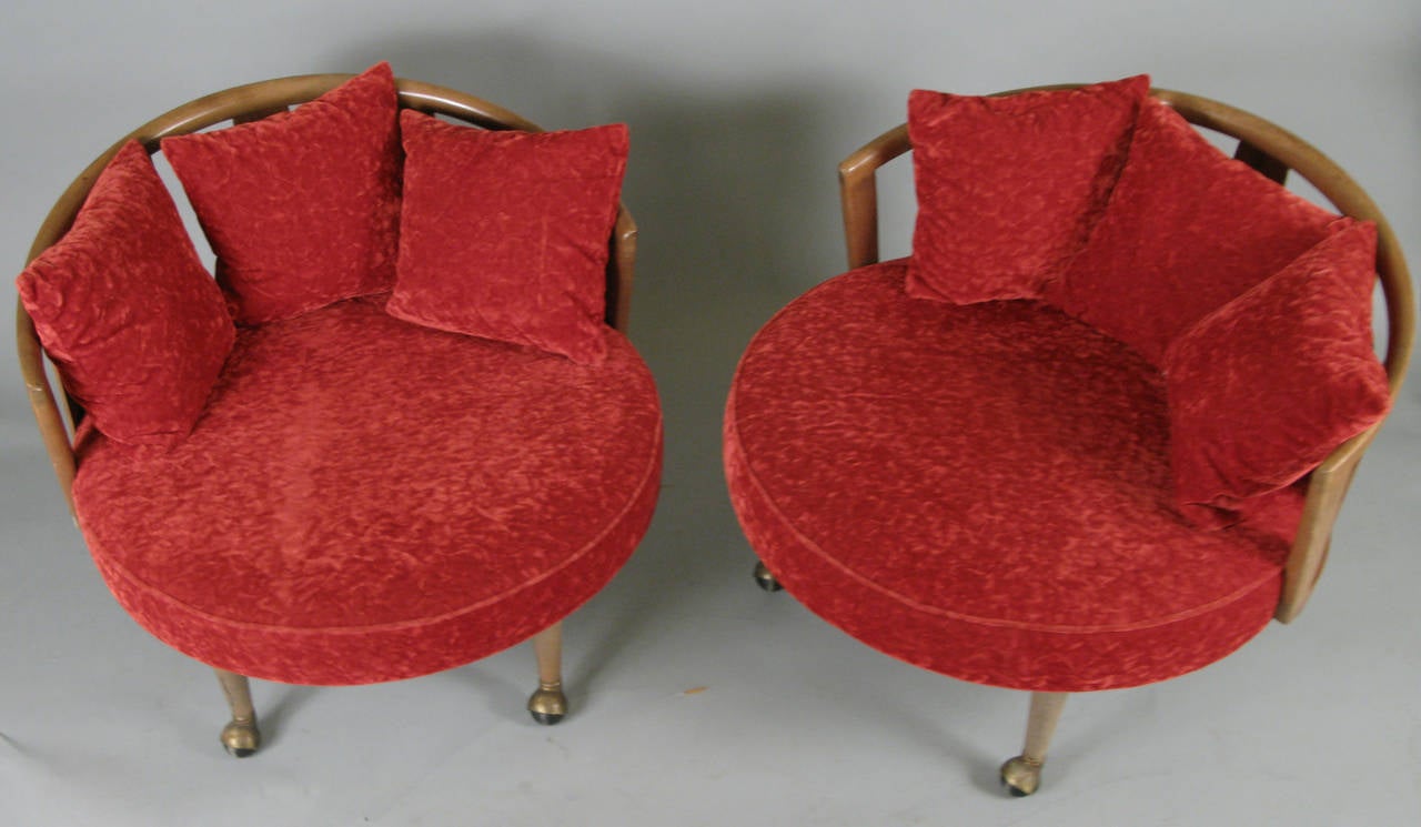 Pair of Mid-Century Modern Circular Lounge Chairs by Adrian Pearsall In Good Condition In Hudson, NY