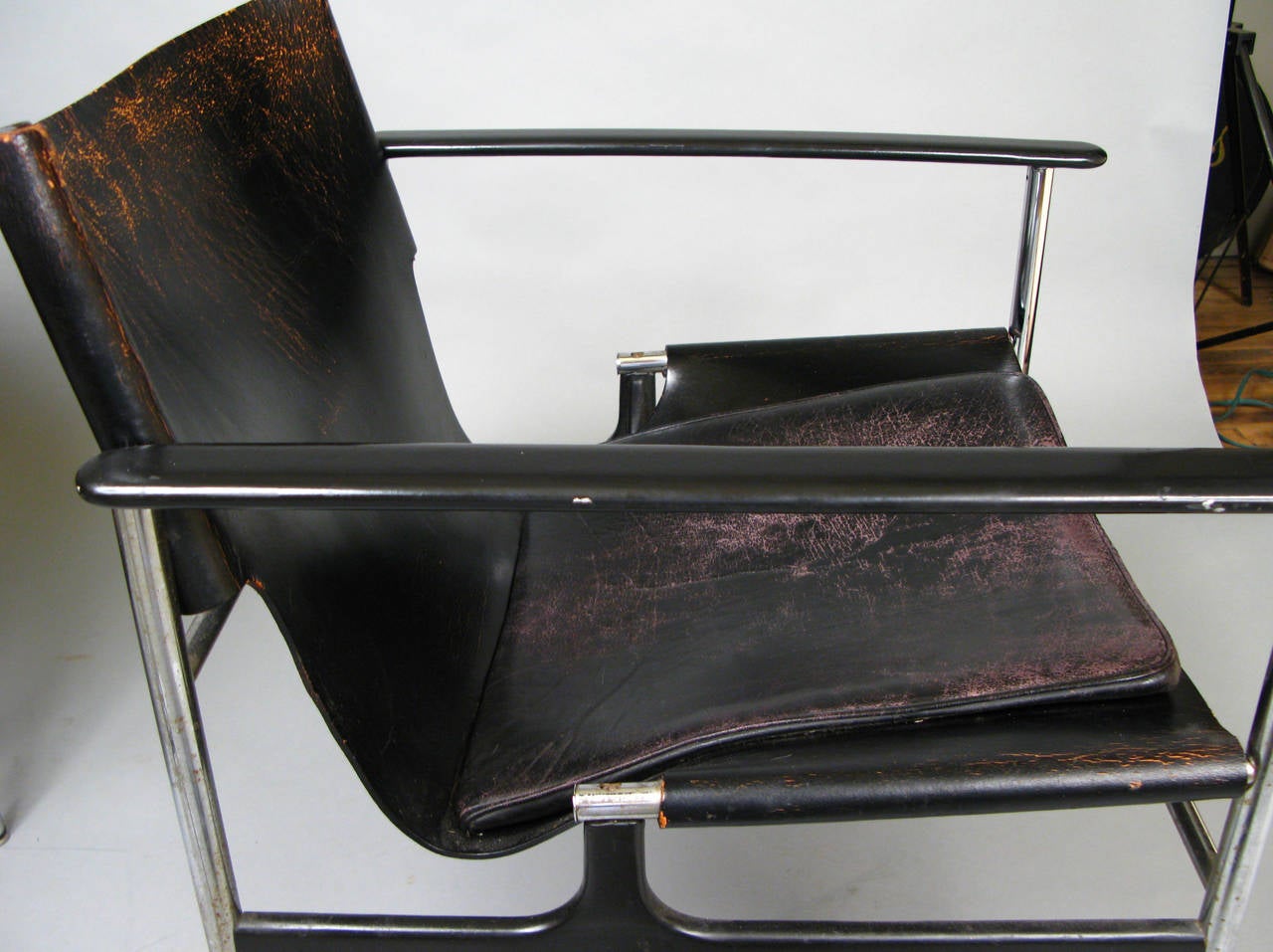 Mid-20th Century Vintage Chrome and Leather Lounge Chairs by Charles Pollock for Knoll