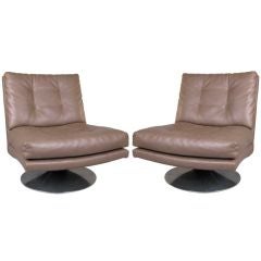 Vintage 1970
s Swivel 
Tilt Lounge Chairs by Milo Baughman