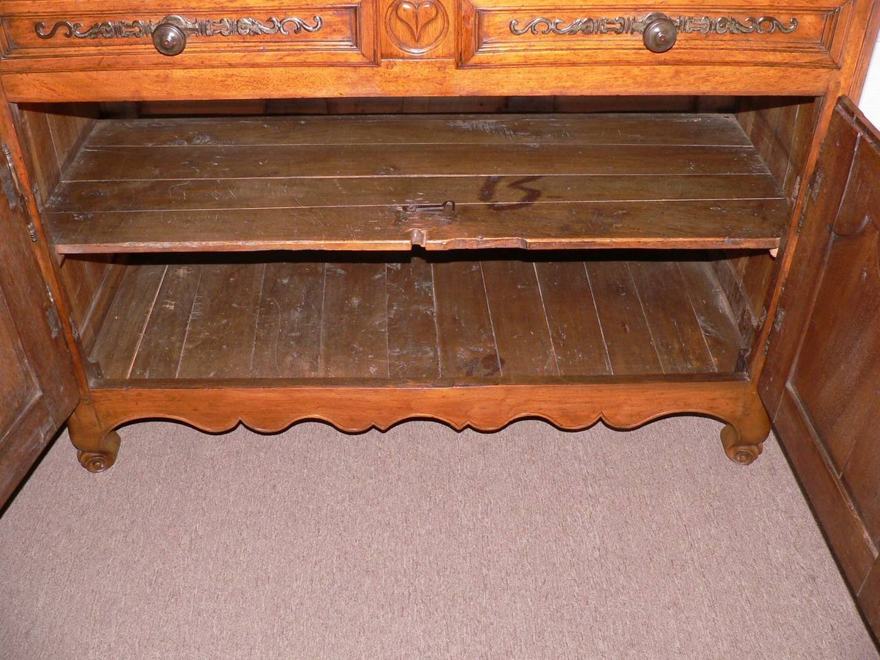 French Walnut and Applewood Buffet from Provence For Sale 4