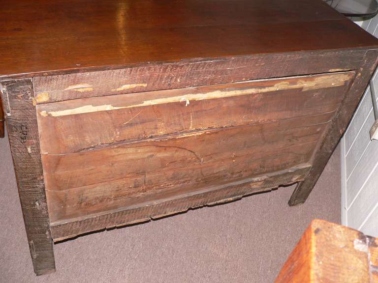 French Oak 18th Century Commode For Sale 2