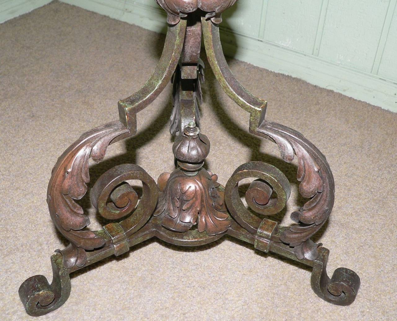 Wrought Iron Foliate Plant Stand In Excellent Condition For Sale In Pasadena, CA