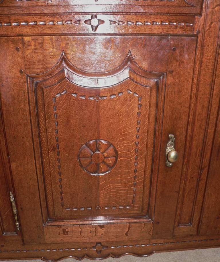 French 18th Century Oak Enfilade In Excellent Condition For Sale In Pasadena, CA