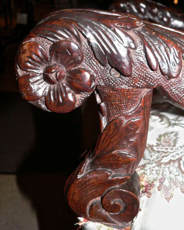 French 18th Century Louis XIII Walnut Armchair In Excellent Condition For Sale In Pasadena, CA