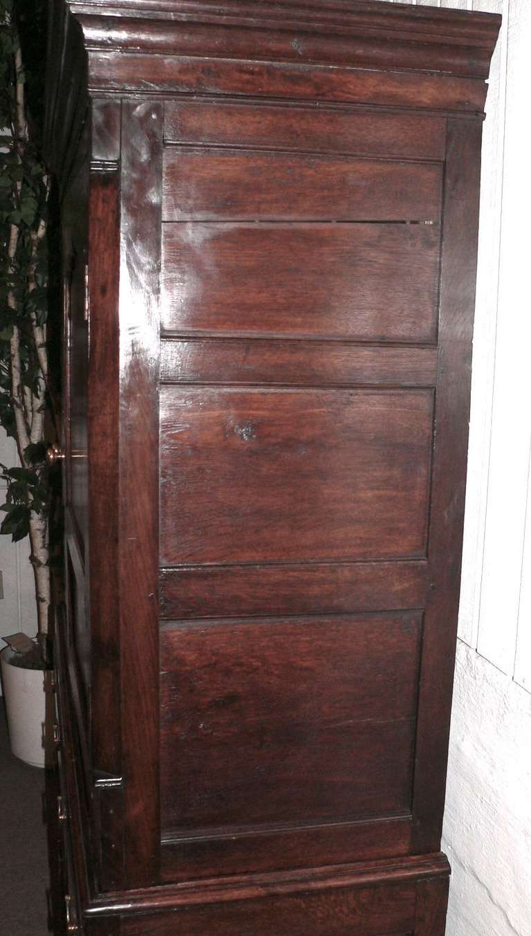 Welsh 19th Century Oak Press Cupboard For Sale 3