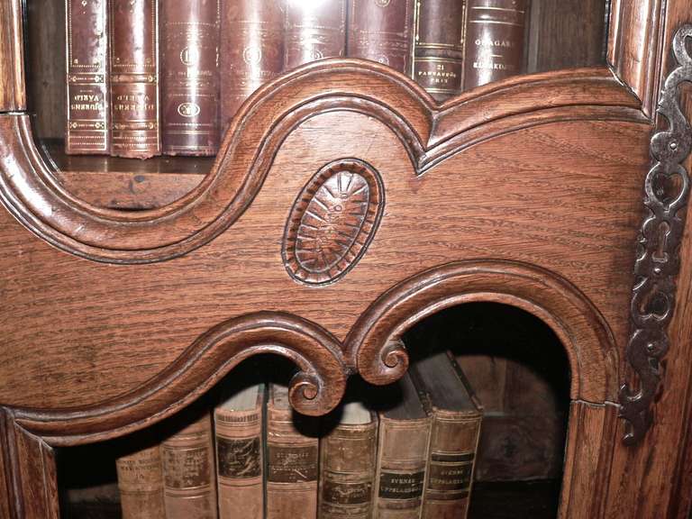 French 18th Century Oak Buffet a Deux Corps 3