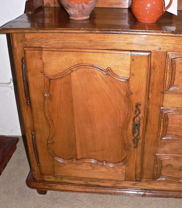 French 18th Century Oak Buffet Vaisselier For Sale 1