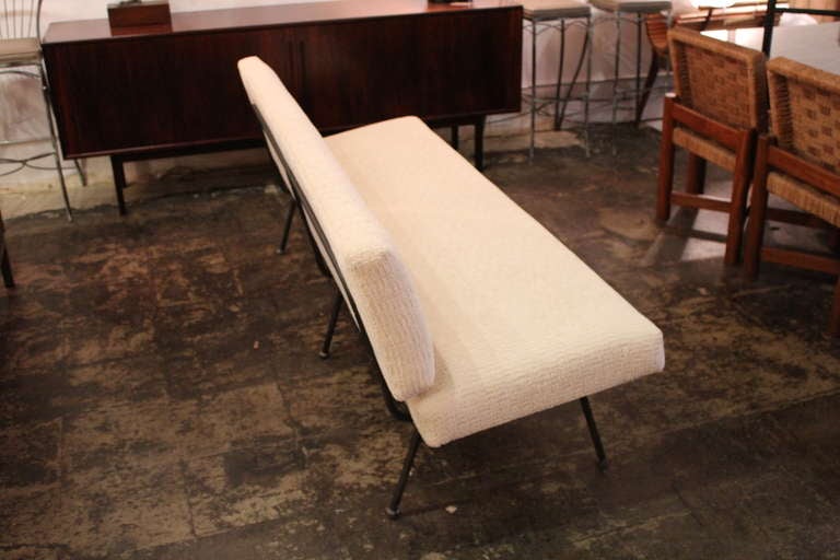 Early Sofa Designed by Florence Knoll for Knoll In Good Condition In Dallas, TX