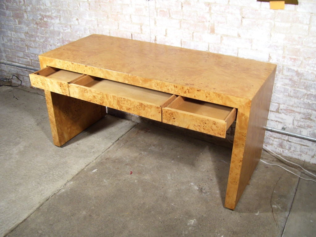 20th Century Burl Wood desk Designed by Milo Baughman