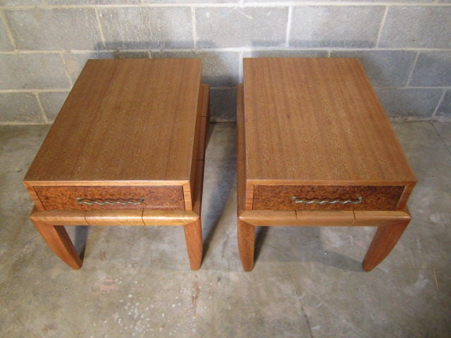 Pair of end tables by John Keal for Brown Saltman In Excellent Condition For Sale In Dallas, TX