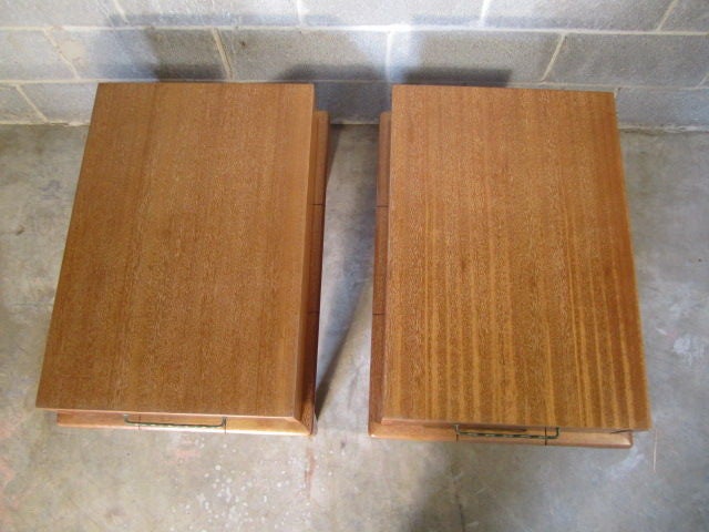 Mid-20th Century Pair of end tables by John Keal for Brown Saltman For Sale