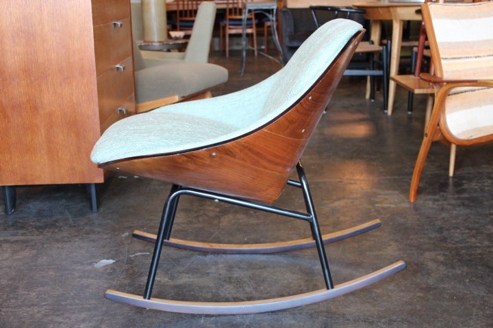 Mid-20th Century Rocking chair by Plycraft