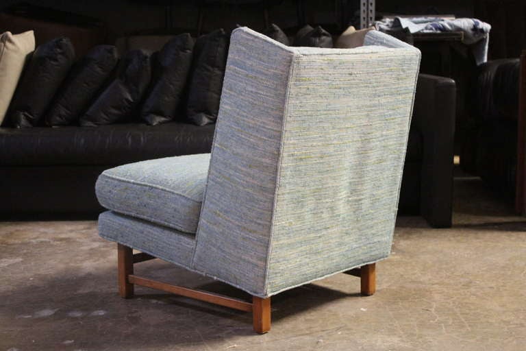 Mid-20th Century Pair Of Lounge Chairs In The Style Of Dunbar