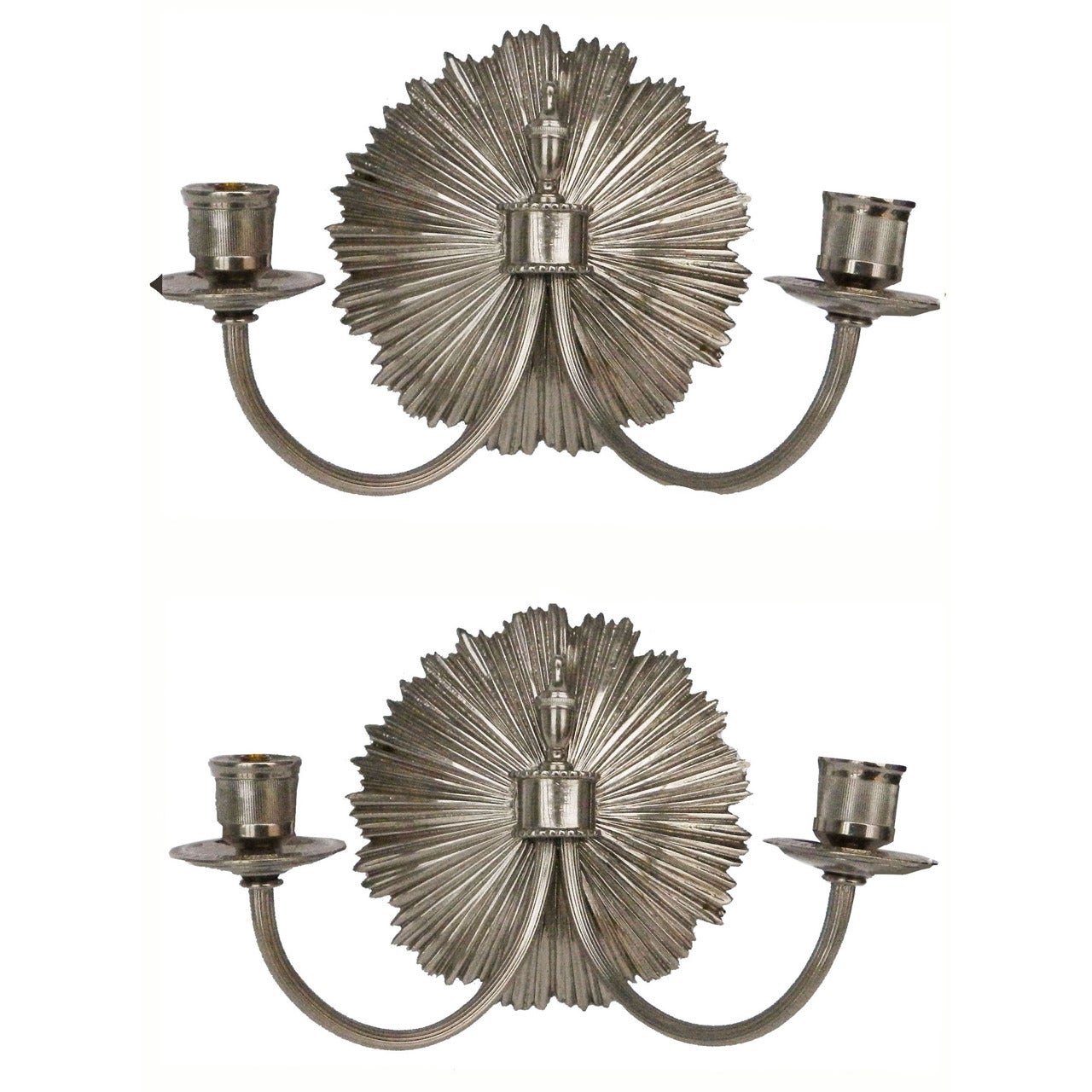 Firmato Charles Coppia di appliques in bronzo argentato 2 coppie disponibili Prezzo a coppia