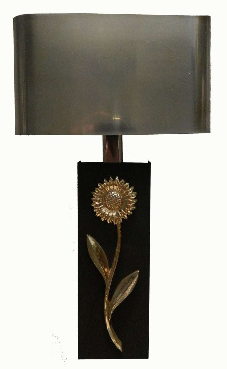 Sunflower Pair Of Sconces Attribuated To Maison Charles  In Excellent Condition In Miami, FL