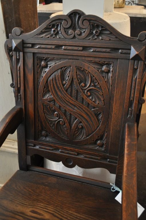 1890-1910 English set of 8 Carved Chairs including 2 Arm Chairs For Sale 3