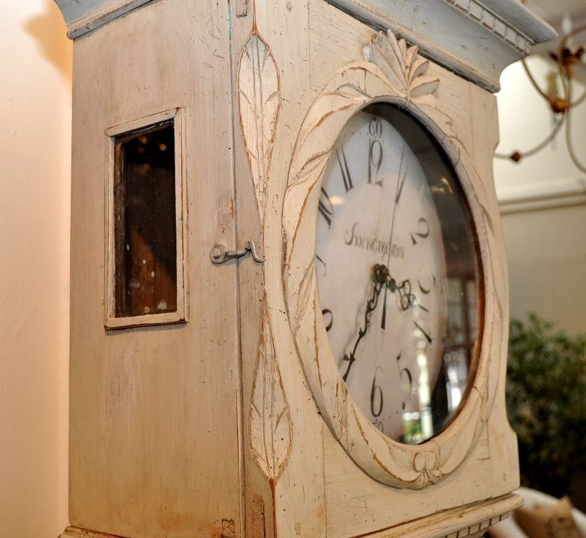 White Antique Swedish Clock with Crown