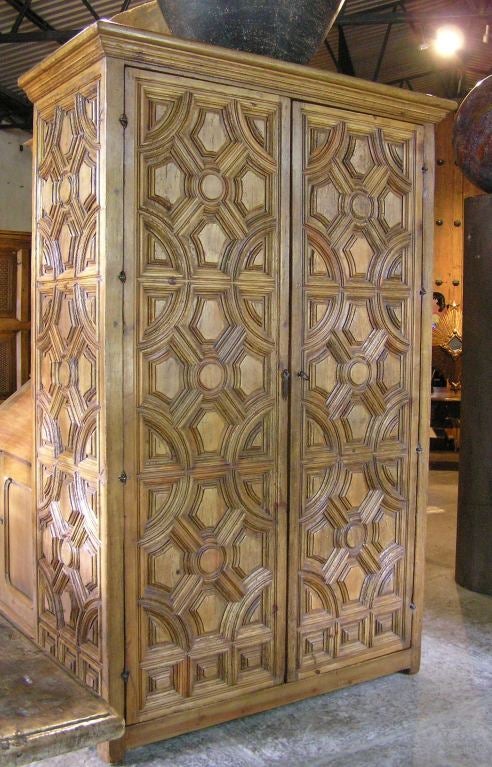 Large Spanish Colonial Style Entablature Armoire In Excellent Condition In Nogales, AZ