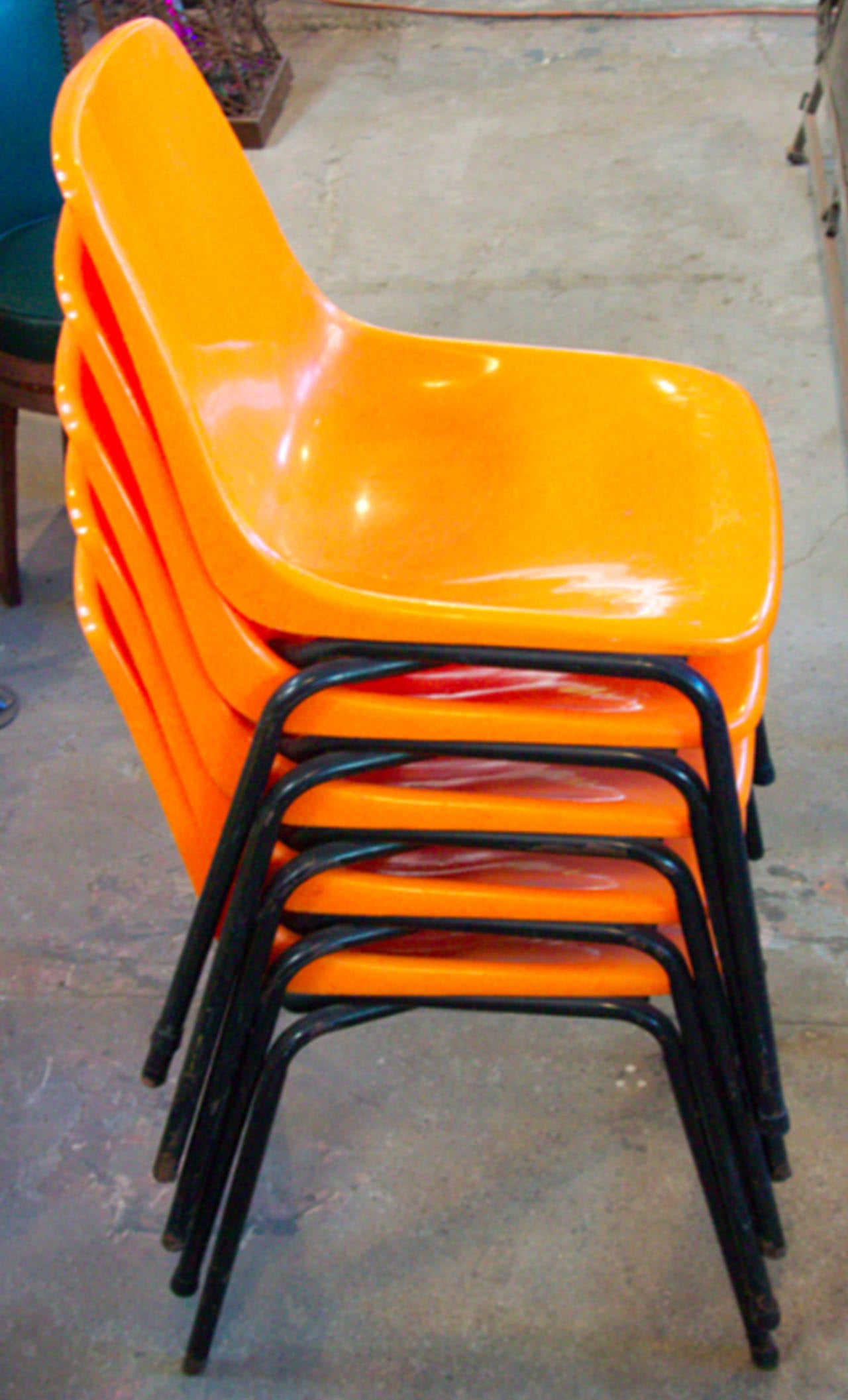 Mid-Century Modern Set of 12 Mid Centruy Orange Plastic and Metal Chairs